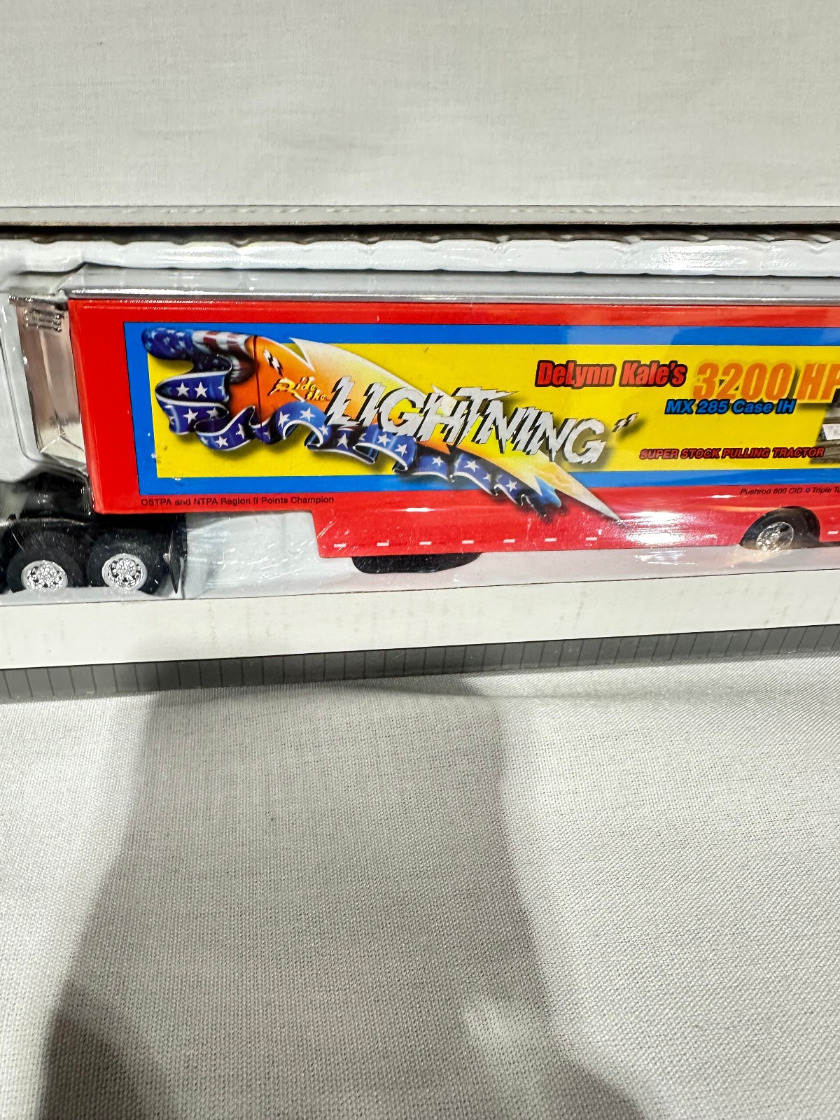 Case IH Ride The Lightning Pulling Tractor Kenworth Semi By SpecCast 1/64th