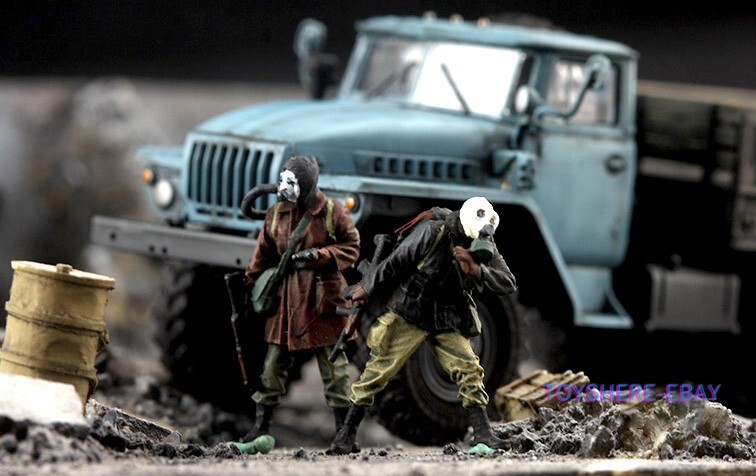 1/72 TANK 1:72 2pcs Chernobyl Biochemical Soldier Doomsday Survivor in stock