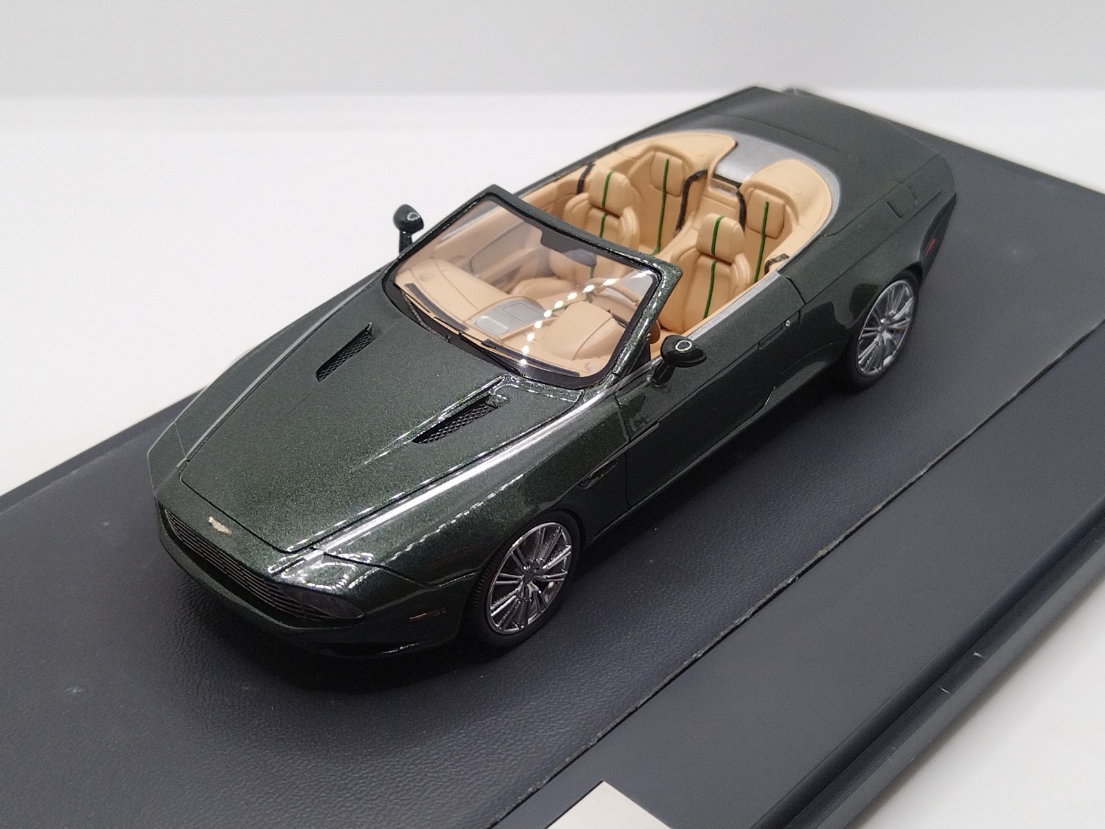 MATRIX 1/43 Aston Martin DB9 Spyder Centennial Zagato 2013. Extremely Rare!