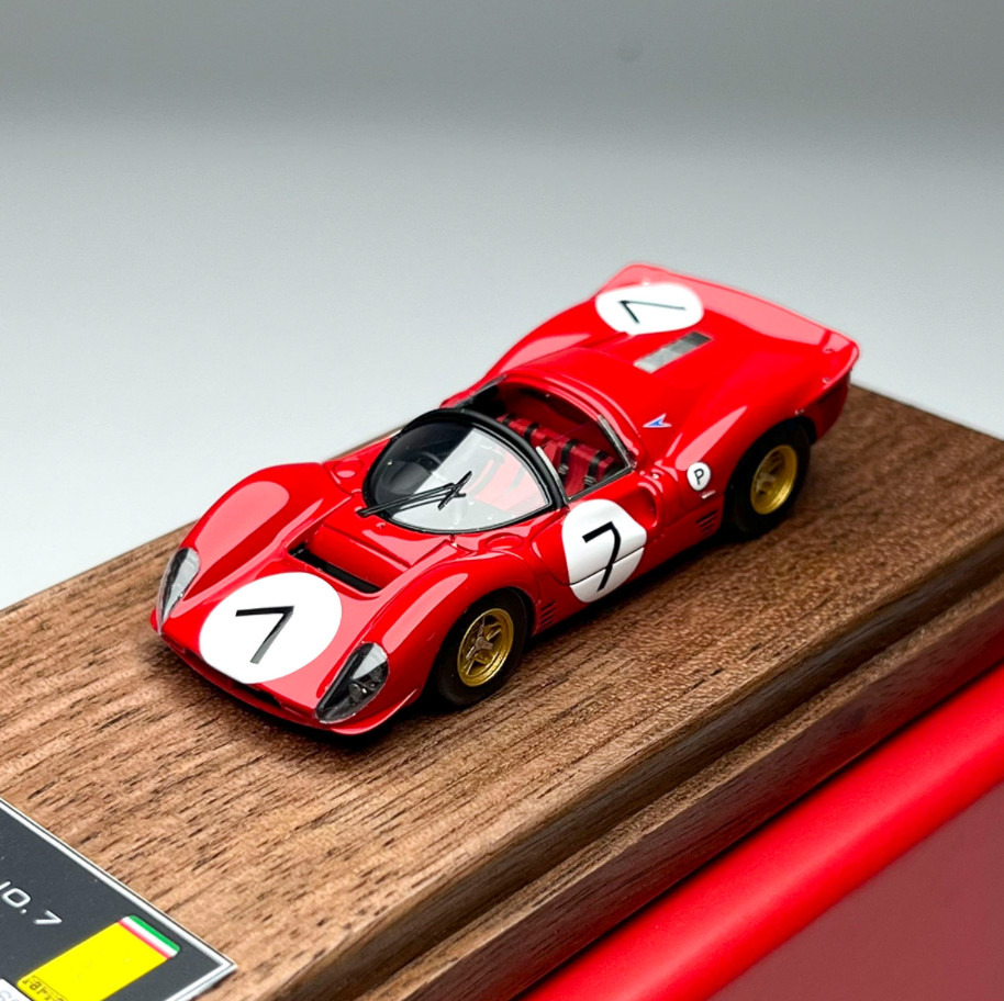 DMH 1/64 Scale 330 P4 1967 24 Hours Le Mans Endurance Race Resin Model Car Gifts