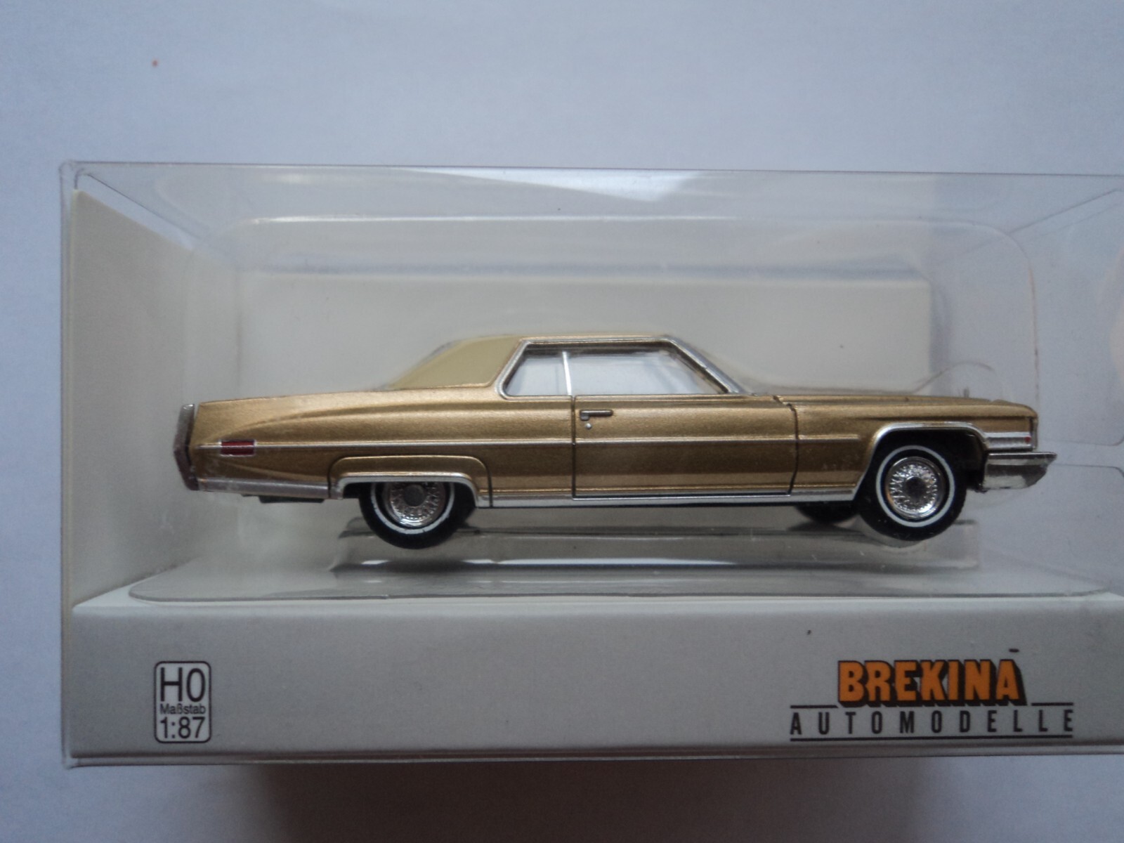 BREKINA 1972 CADILLAC DEVILLE GOLD HO 1/87 PLASTIC