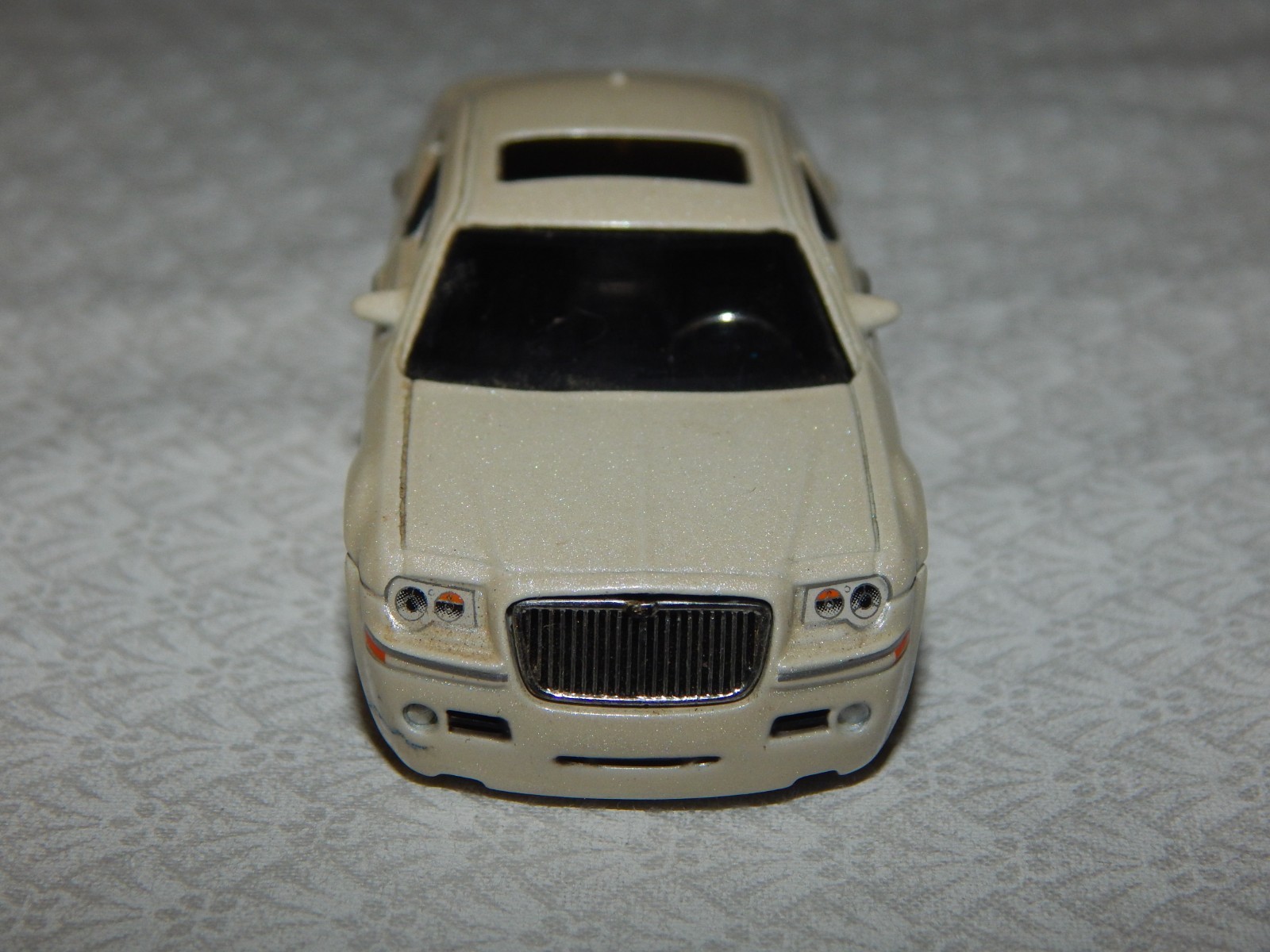 JADA Chrysler 300C Hemi – 1/64 – Dub City Kustoms ~ 2005 ~ LOOSE