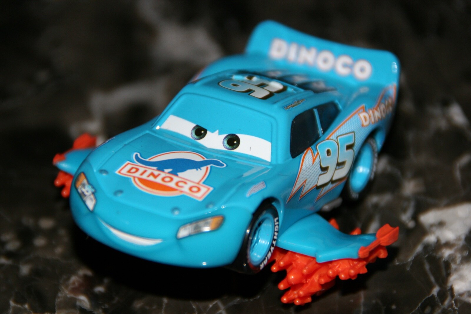 DISNEY PIXAR CARS “LIGHTNING STORM MCQUEEN”, NEW IN PACKAGE, DELUXE MODEL