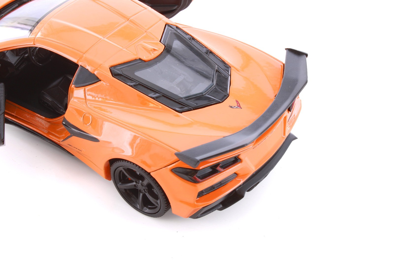 BOX OF 4 2023 CHEVY CORVETTE Z06 HARDTOP ASSTD 1/24 DIECAST CAR WELLY 24120/4D