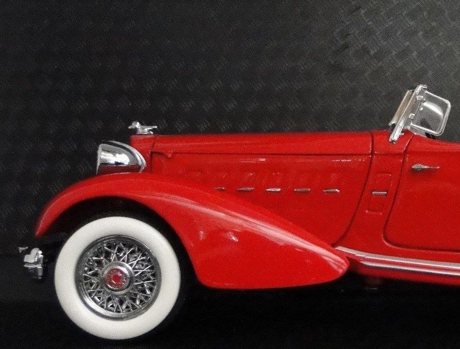 Classic Race Car Racing Racer Carousel Red 1 18Unique12Metal Diecast Model24