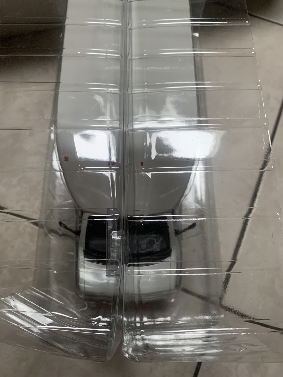 Ford E-350 Diecast Moving Truck Cargo Van 1/24 Scale NEW Plain White On the Move