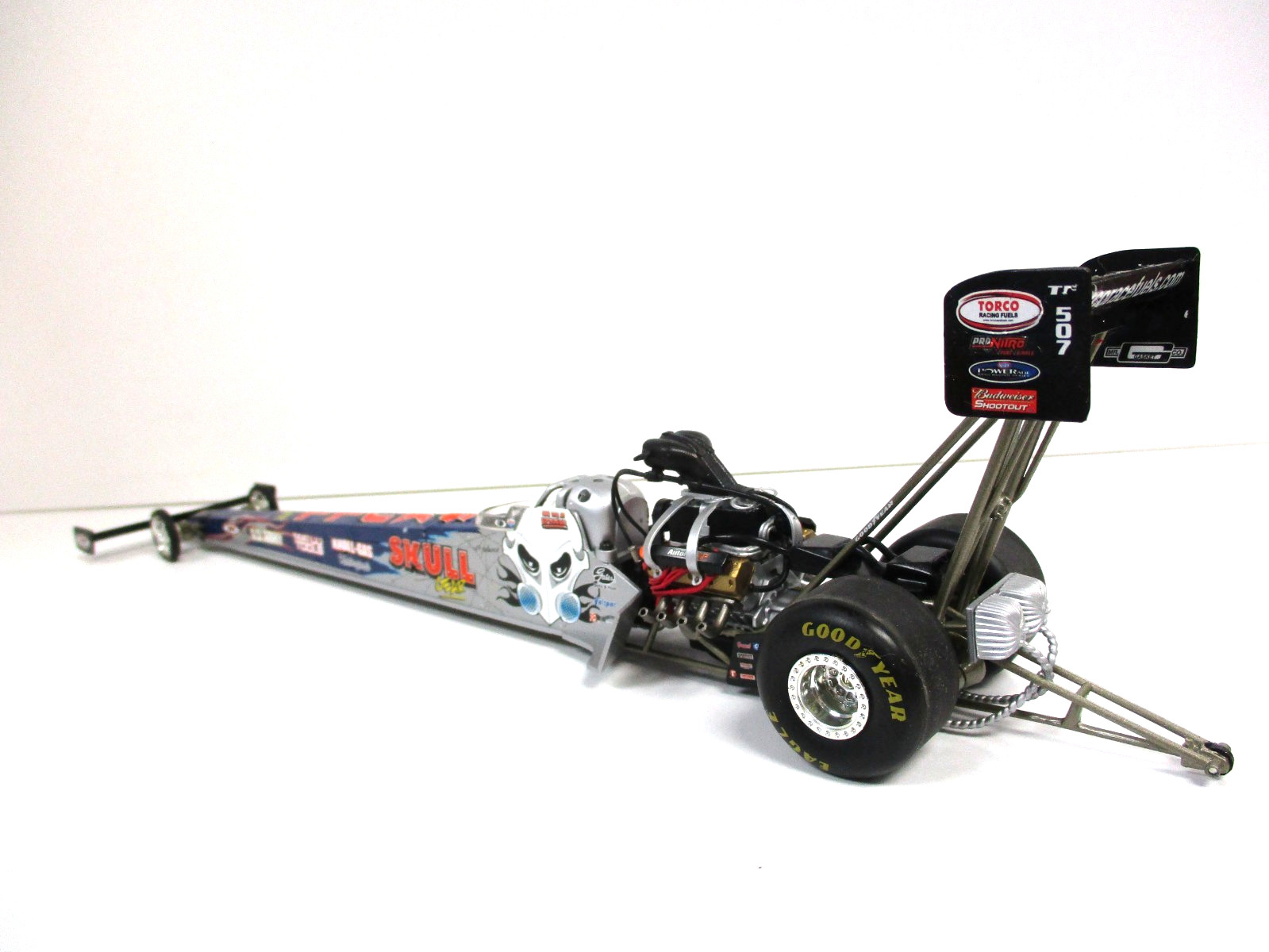 RACING CHAMPIONS RC2 MELANIE TROXEL SKULL GEAR 2006 NHRA TOP FUEL DRAGSTER 1/24