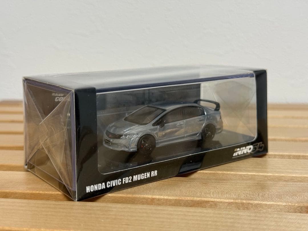 INNO64 1:64 HONDA CIVIC FD2 MugEN RR