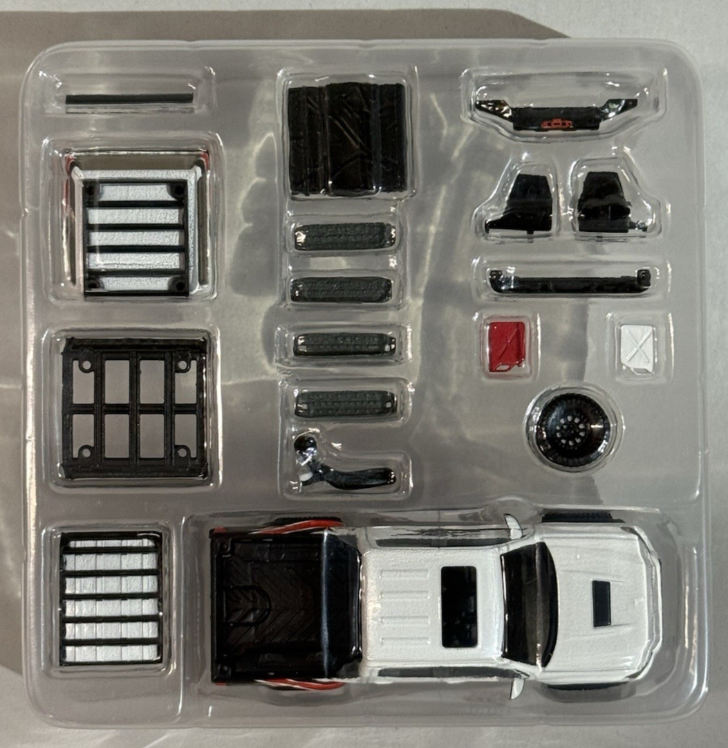 Hot Wheels Elite 64 Mod Shop ’17 TOYOTA TACOMA Gloss White 1:64 Diecast HNJ64