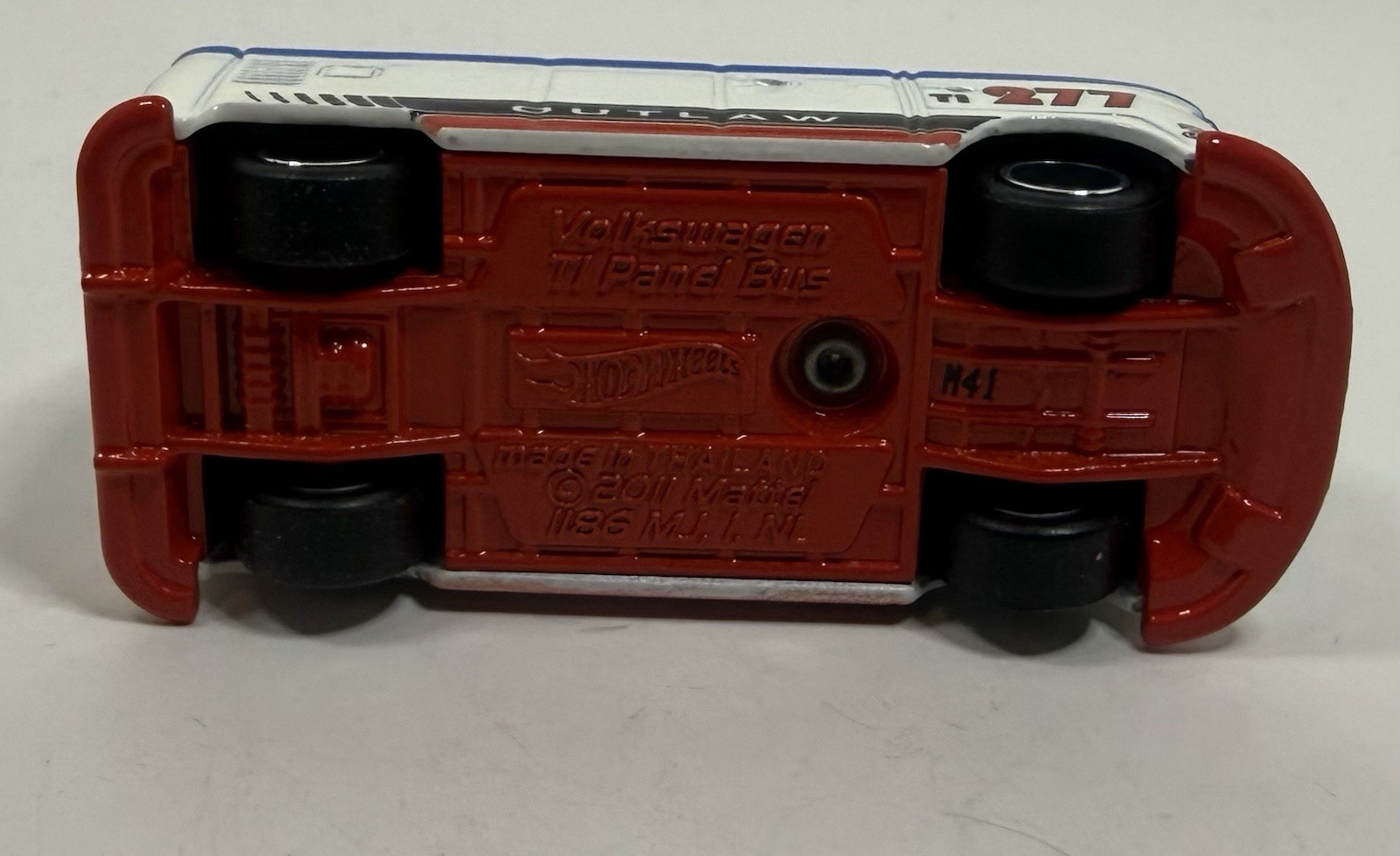 Hot Wheels Volkswagen T1 Panel Bus Outlaw 1:64 Diecast Real Riders Boulevard