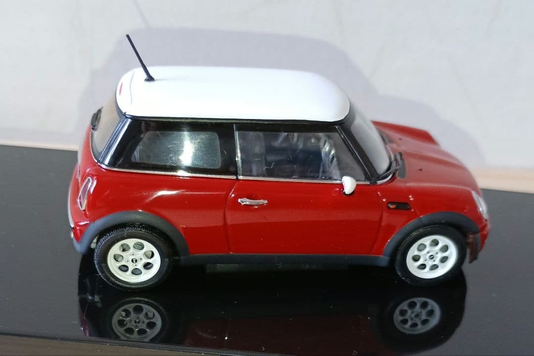 Autoart 1/43 MINI COOPER 865277