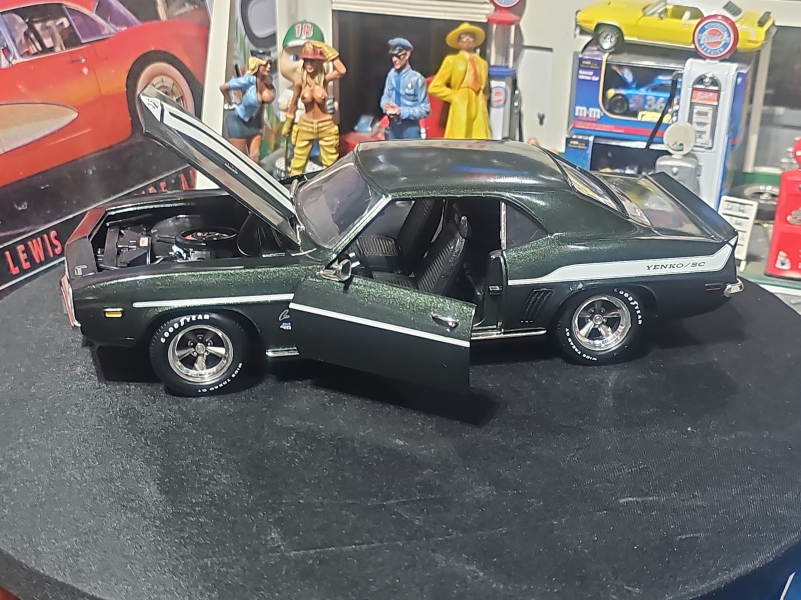 VINTAGE ERTL SUPERCAR YENKO 427 CAMARO SYC Fathom Green Limited Edition