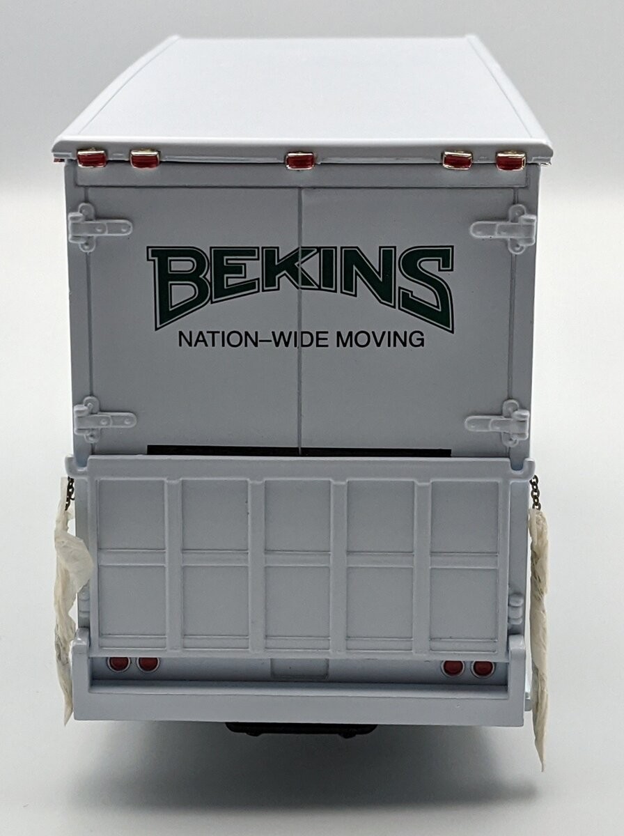 First Gear 18-1944 1:34 1960 Model B-61 Mack Moving Van/Box