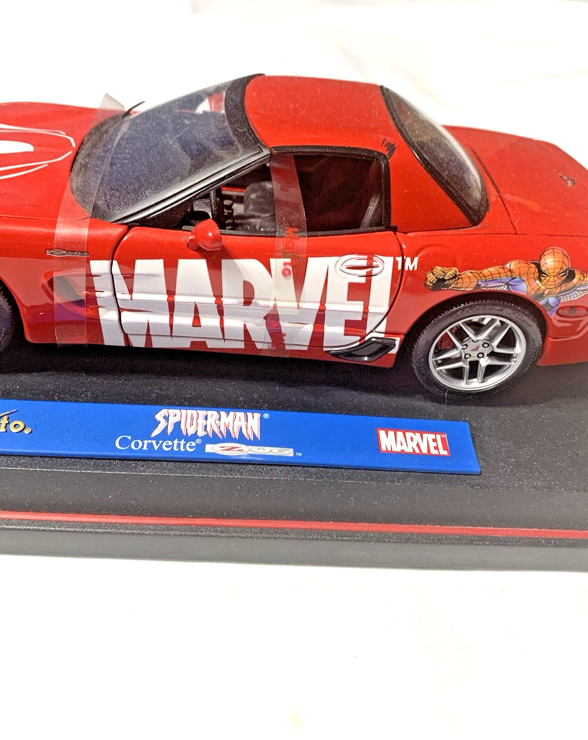 Marvel Spiderman Maisto 2003 1:18 Scale Corvette Z06 Die Cast