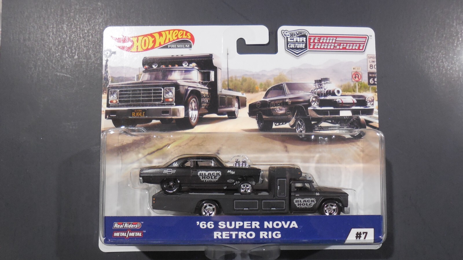Hot Wheels Team Transport Car Culture #7 ’66 Super Nova & Retro Rig