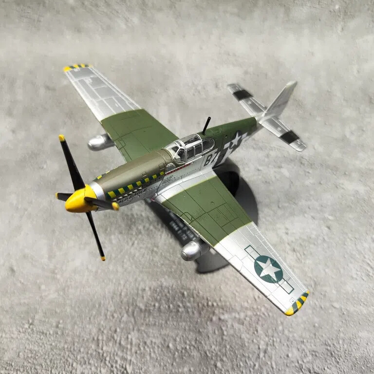 1:72 Alloy Diecast Military Model United Kingdom P-51 Mustang Fighter Aircraft