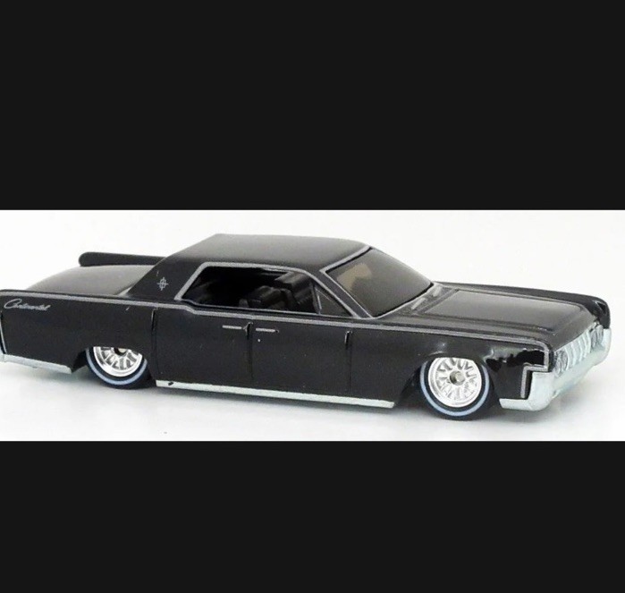 Hot Wheels Premium 2025 Pop Culture “Matrix” ’64 Lincoln Continental