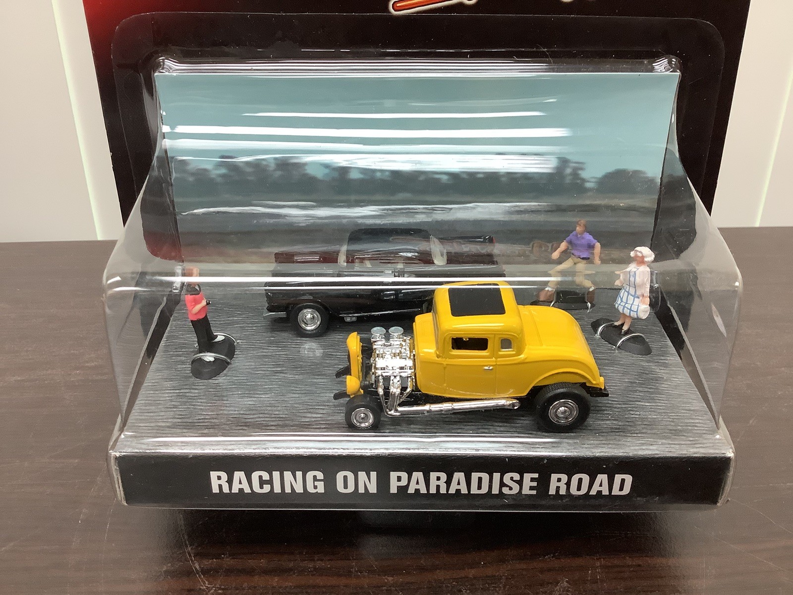 Johnny Lightning American Graffiti “Racing on Paradise Road” diorama set NIP