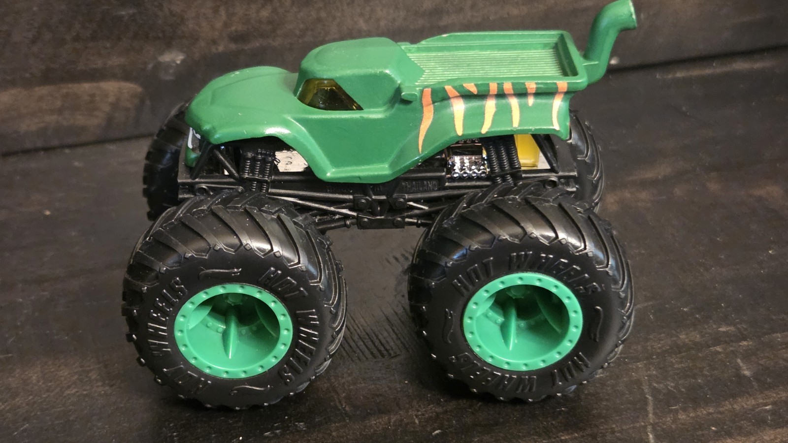 1:64 Hot Wheels 2008 Monster Jam Reptoid w/ Chrome Wheels & Battle Cat 2022 Lot