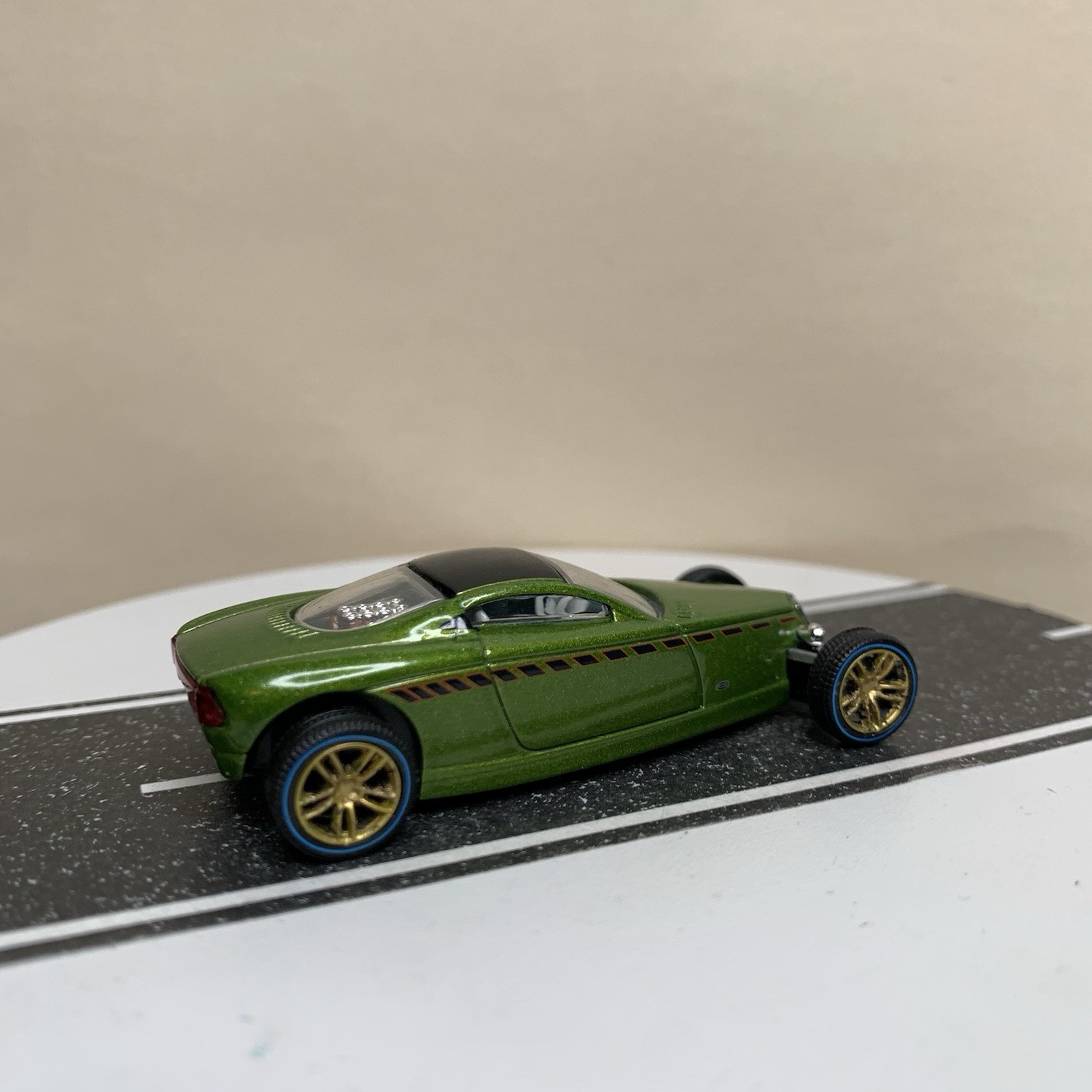 M2 Machines Chip Foose Hemisfear Custom Hot Rod Preproduction Car 1 Green 1:64 N