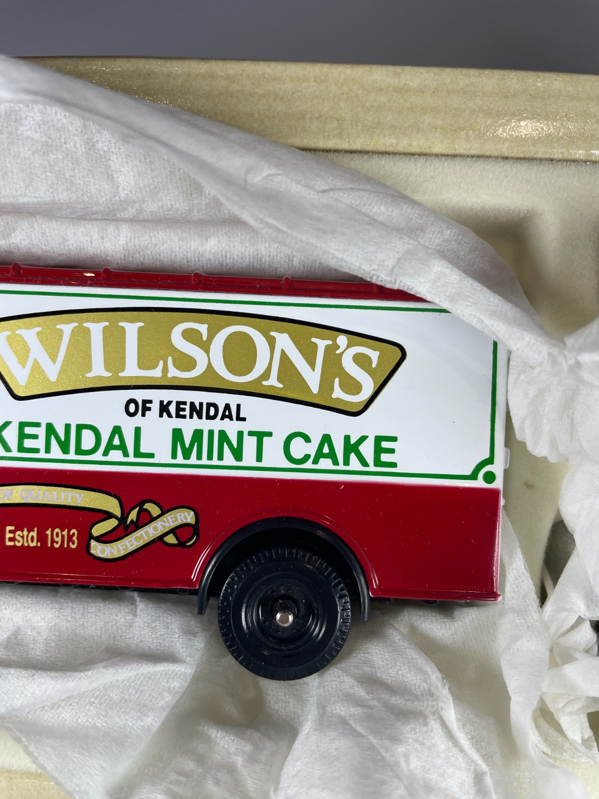 Corgi Classics 1:50 97735 Bedford O Series Van Wilsons Kendal Mint Cake Boxed.