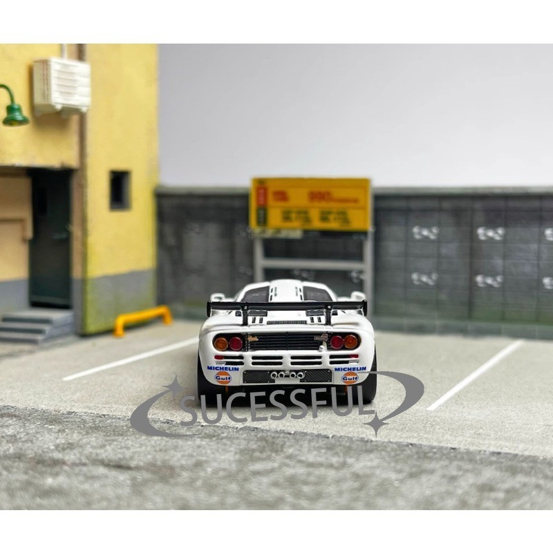 Scalemini 1:64 Gulf F1 GTR Supercar Resin Diecast Model,Racing Collectible Gift