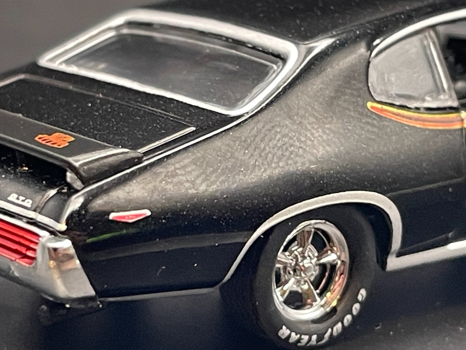 M2 MACHINES 1969 PONTIAC GTO JUDGE HURST- M2 MACHINES AUTO DRIVERS 69 HURST GTO