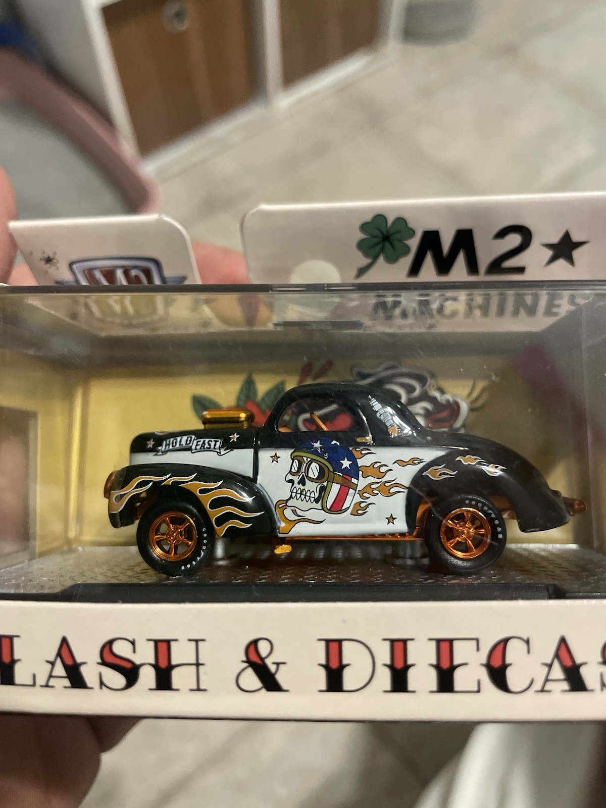M2 Machines Flash & Diecast 1:64 1941 Willys Coupe Gasser Diecast LE