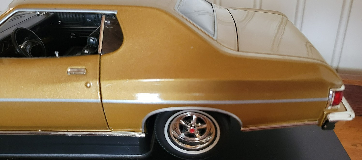 1976 Ford Gran Torino Bronze 1:18 Ertl American Muscle 33199