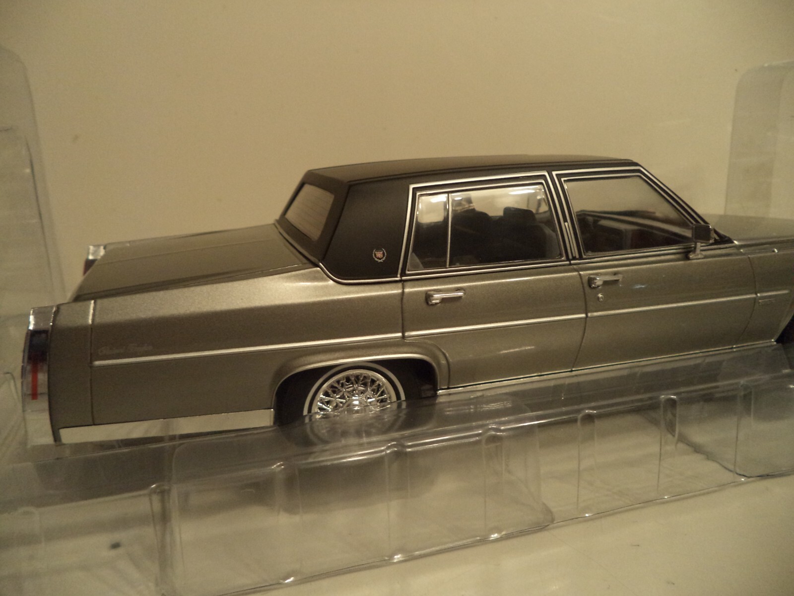 MCG 1982 Cadillac Fleetwood Brougham Grey Metallic 1:18 new in box box damaged
