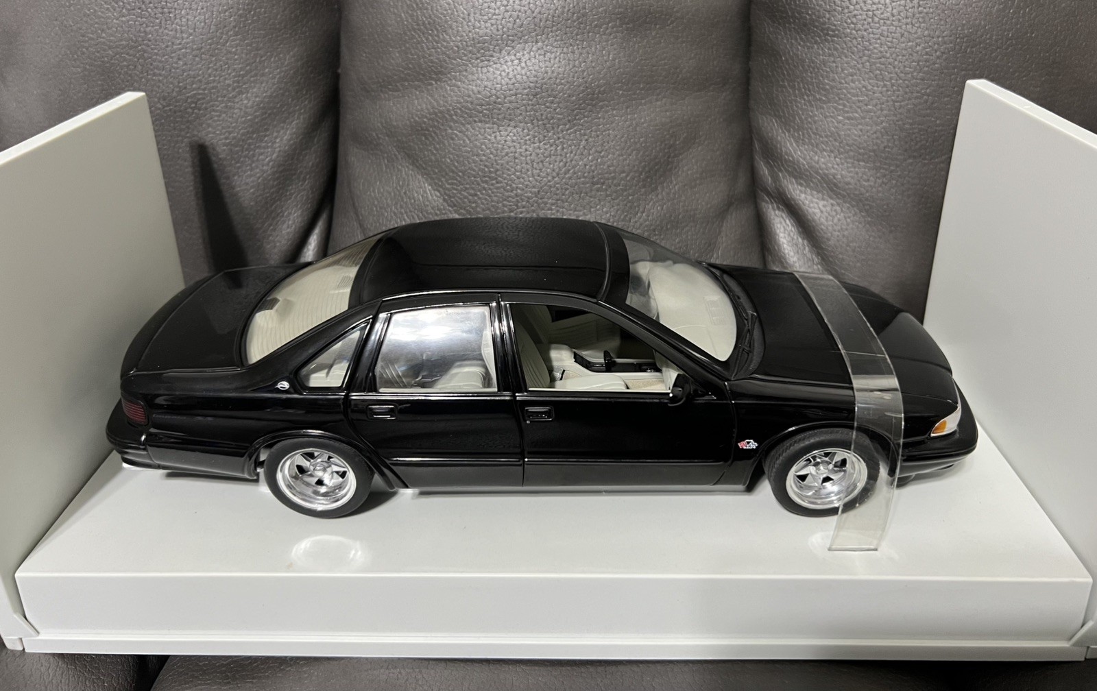 1:18 Auto Art Chevy Impala SS 510 Concept UT Caprice BBB Rare