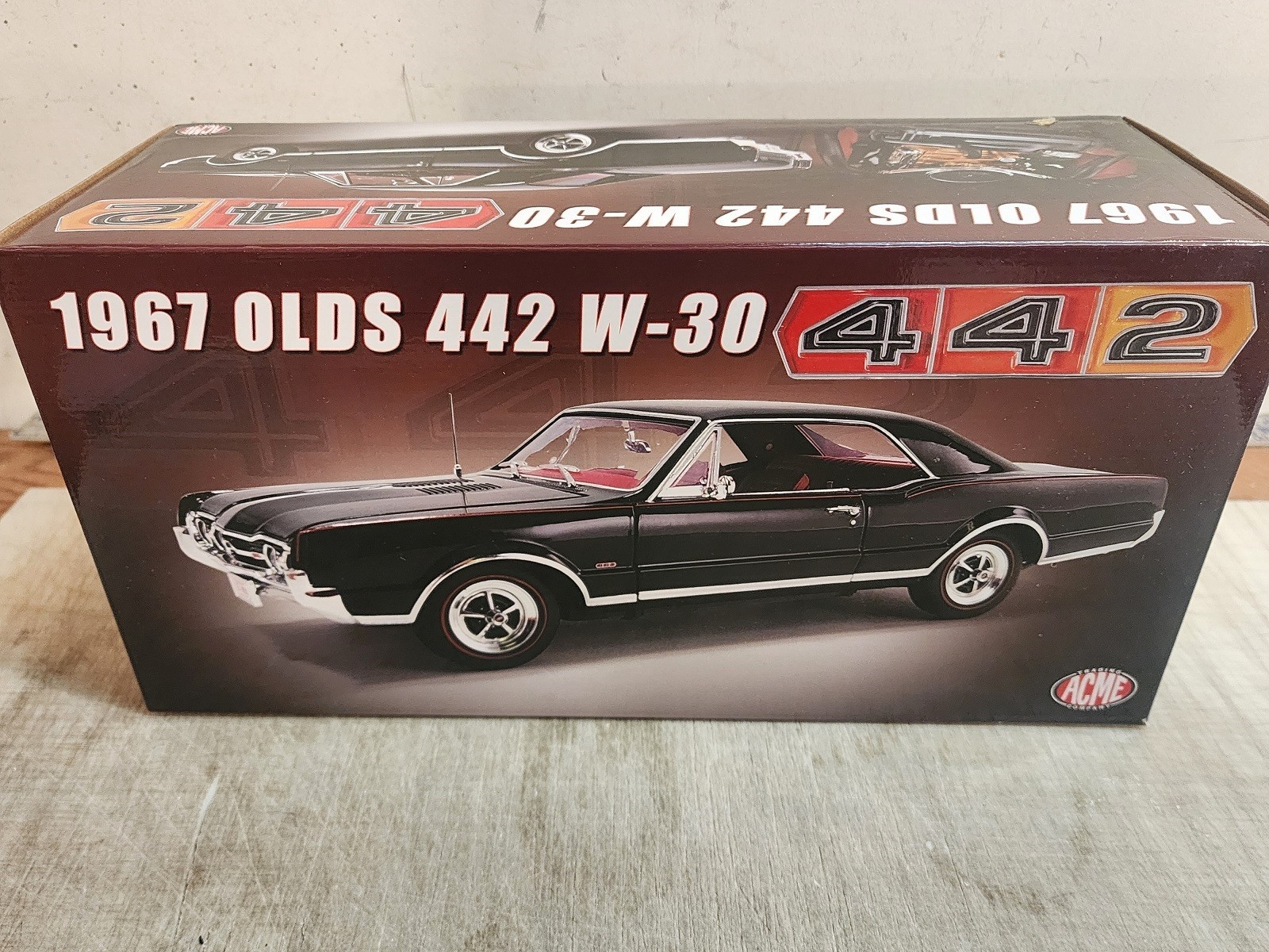 ACME 1:18 1967 OLDSMOBILE 442 W-30 BLACK RED INTERIOR – A1805622