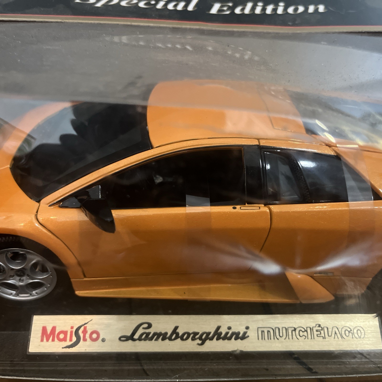 3x VTG 90’s 1/18 Die-cast Model Cars bburago Maisto Skyline & Lamborghini