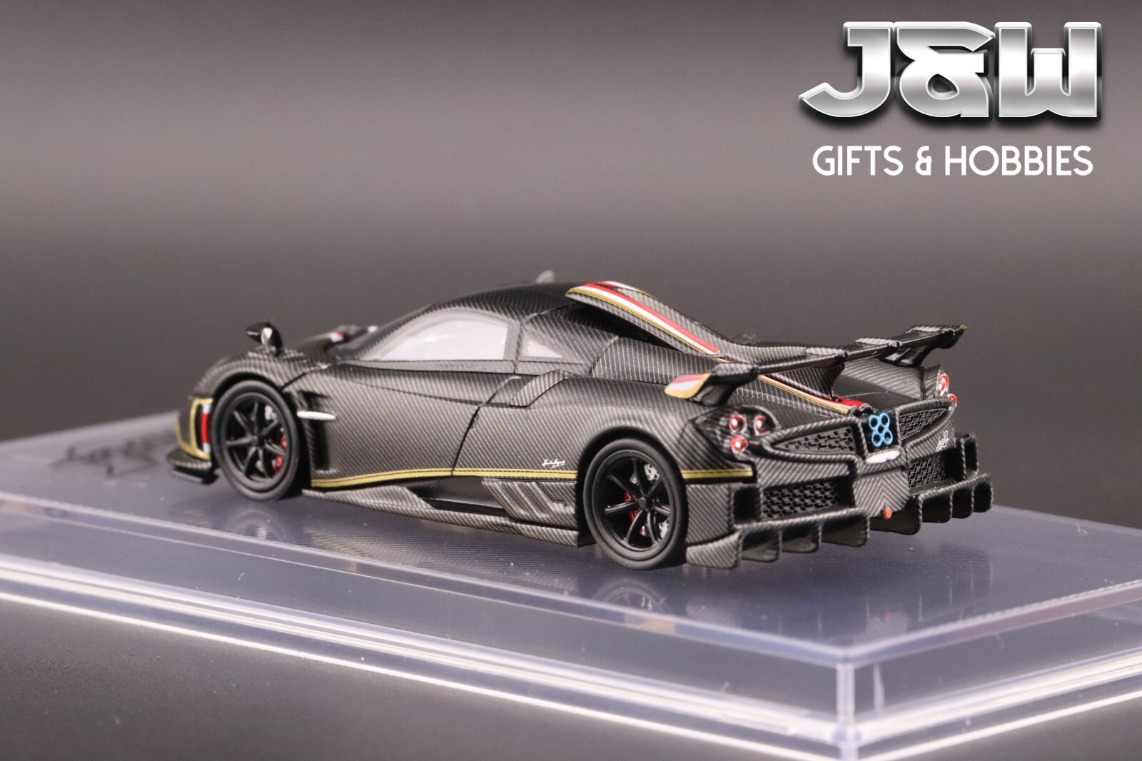 CM Model Pagani Imola Full Dry Carbon Black with Gold Trim 1/64