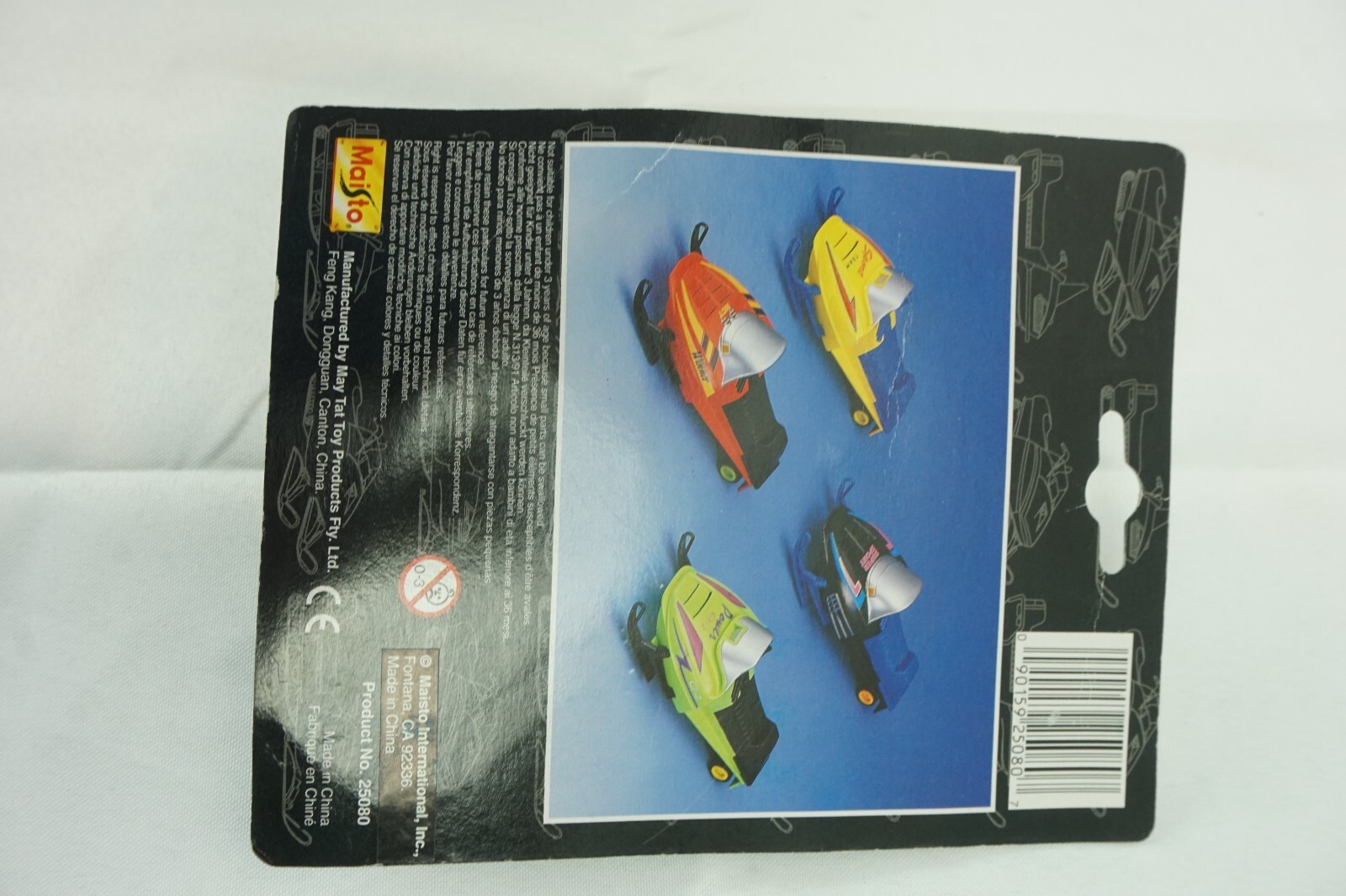Maisto Snow Mobile 25080 Motorized Die Cast and Plastic Sport Team NEW