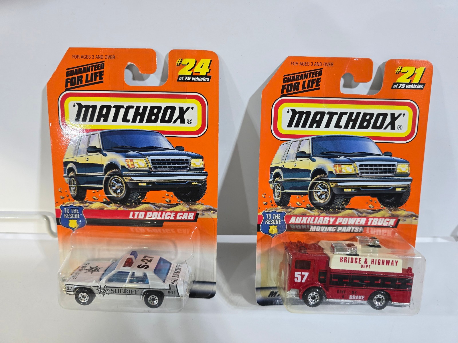 Matchbox To the Rescue 3 car lot police / fire NOC