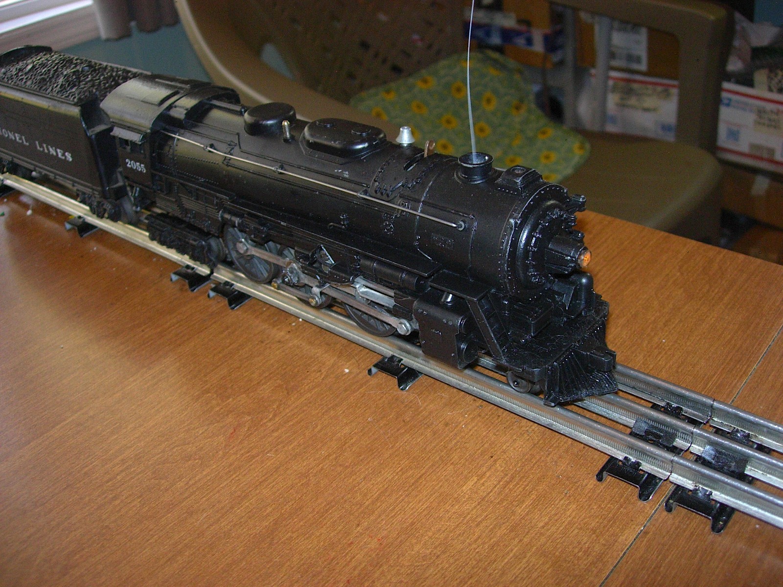 HERE IS A NICE LIONEL #2055 O/027 GAUGE 4-6-4 DIE-CAST “HUDSON” ENGINE/TENDER A1