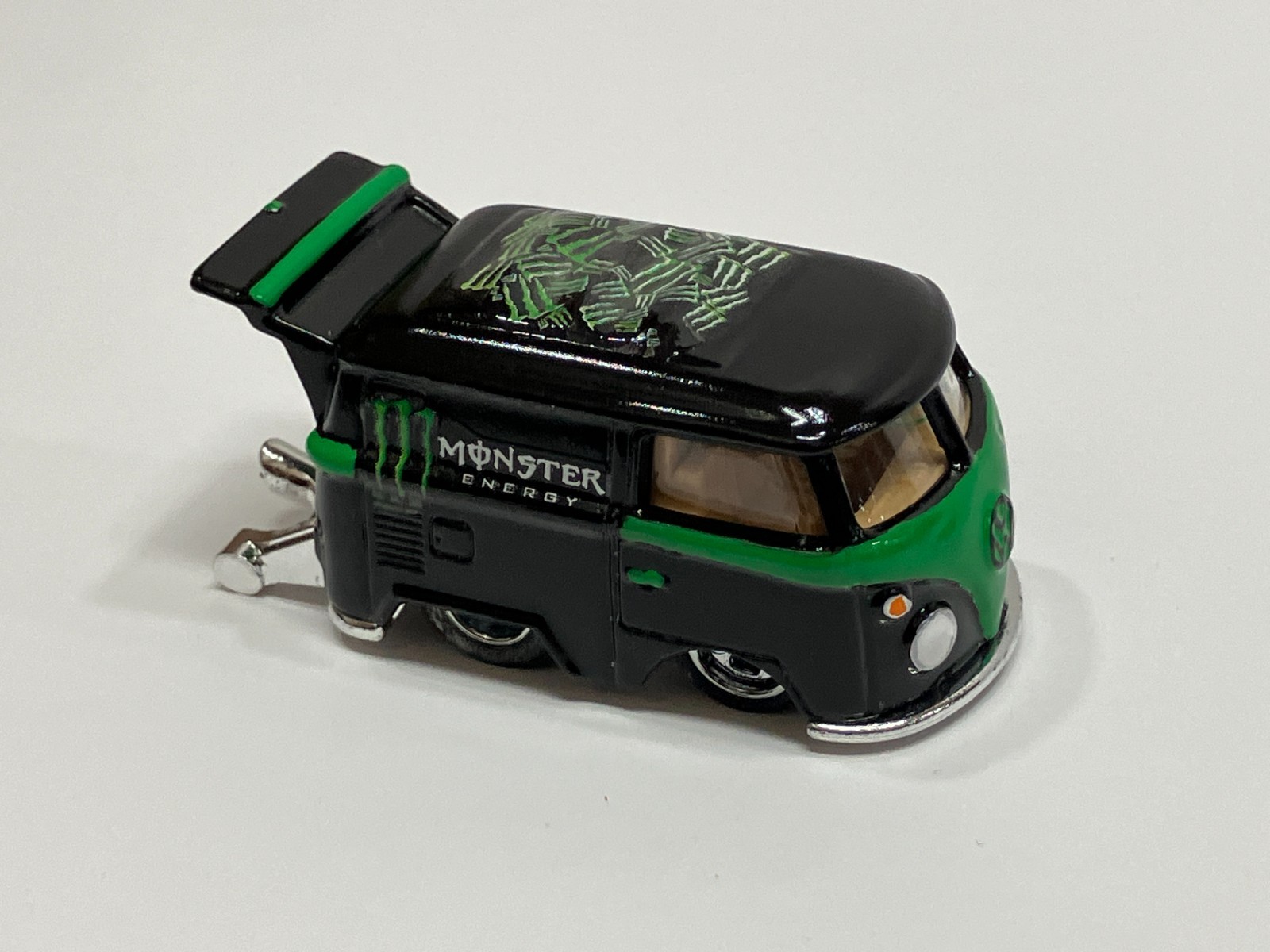 Hot Wheels Custom Design VW Kool Kombi MONSTER Energy Drink 1/64 diecast