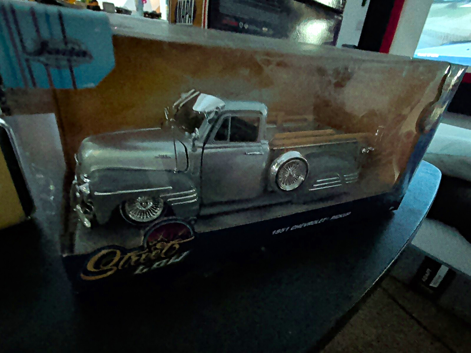Jada Toys Lowrider Series 1:24 1951 Chevrolet Pickup Silver Diecast Unopened Box