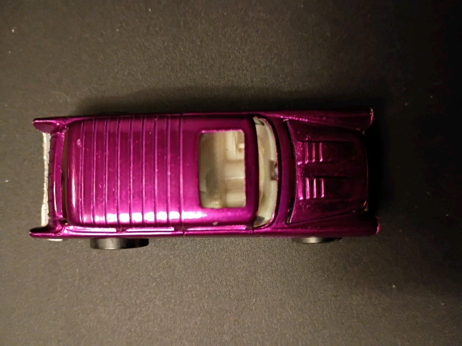 Hotwheels Redline Classic Nomad Magenta 1969 VN/MINT