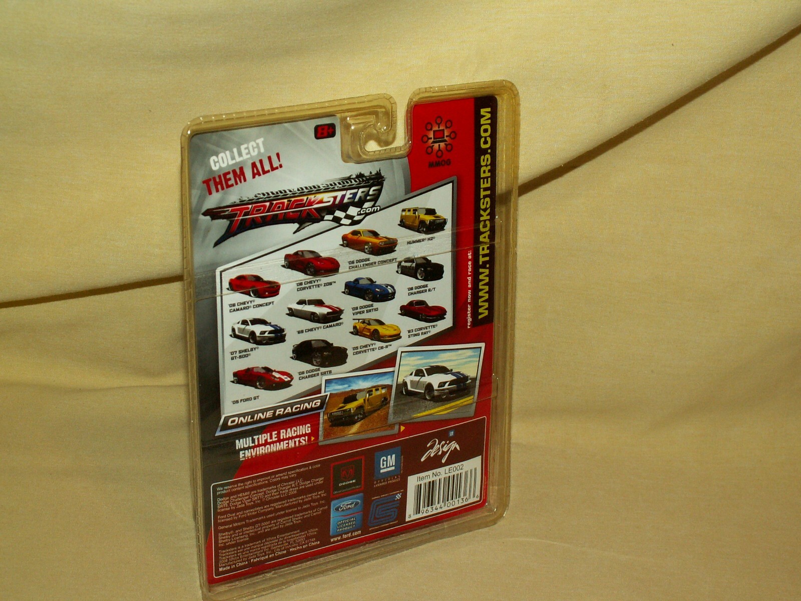 CORVETTE STING RAY 1963 TRACKSTERS MMOG ONLINE RACING CHEVY RED NEW 2008 LE002*