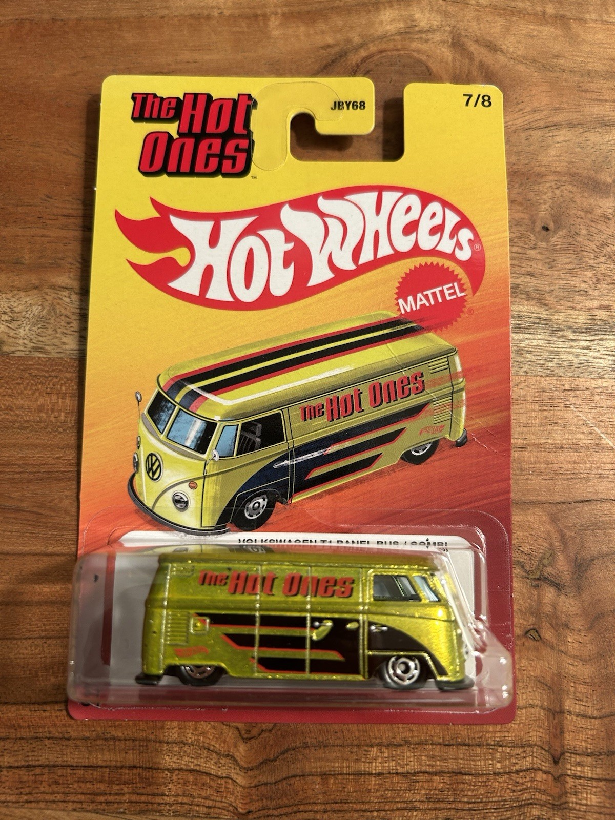 2025 Hot Wheels The Hot Ones Volkswagen T1 Panel Bus/Combi Gold CHASE! Rare HTF