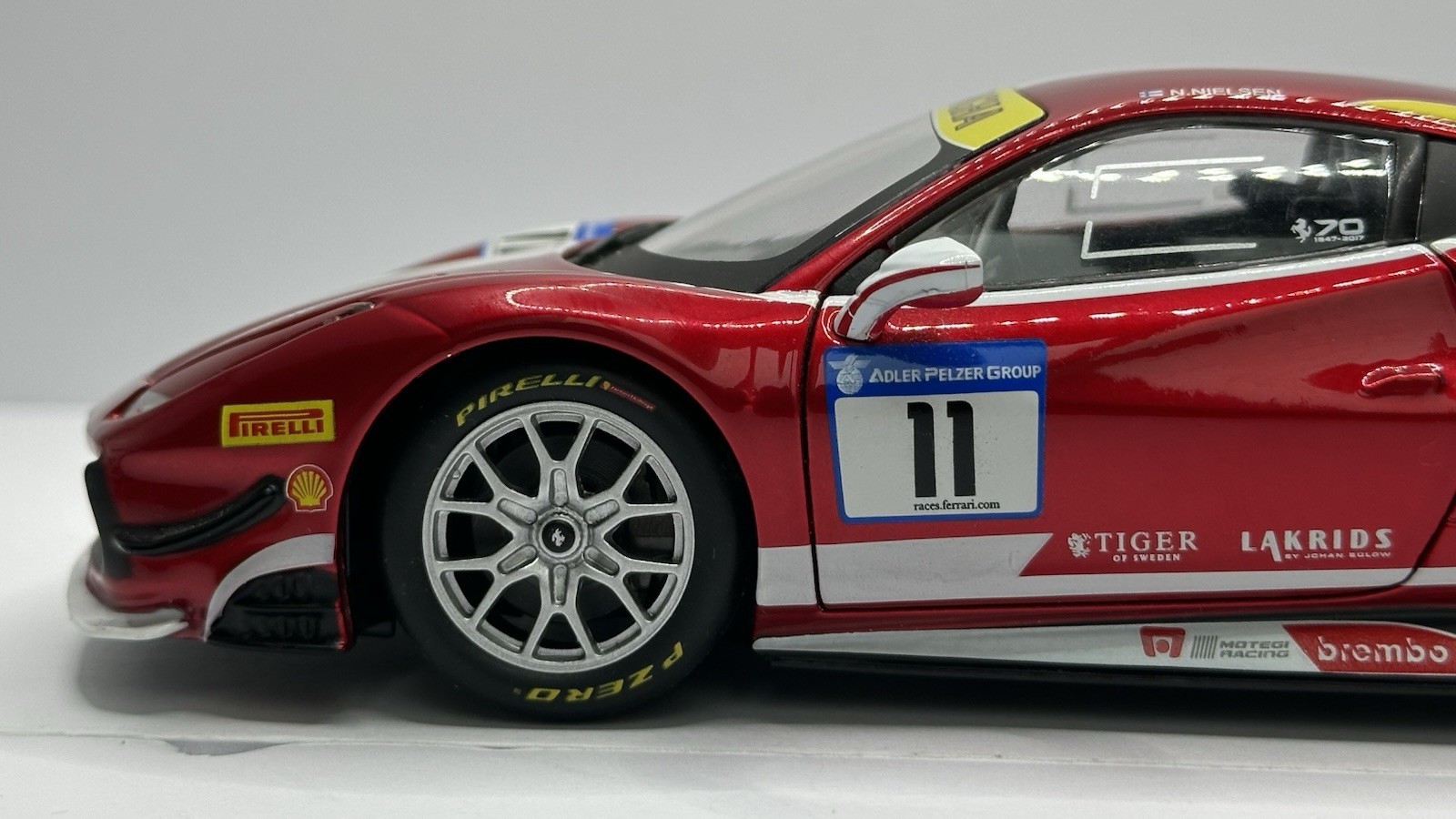 Bburago 1/24 Scale Ferrari 488 Challenge #11 Candy Red with White Accents 26308
