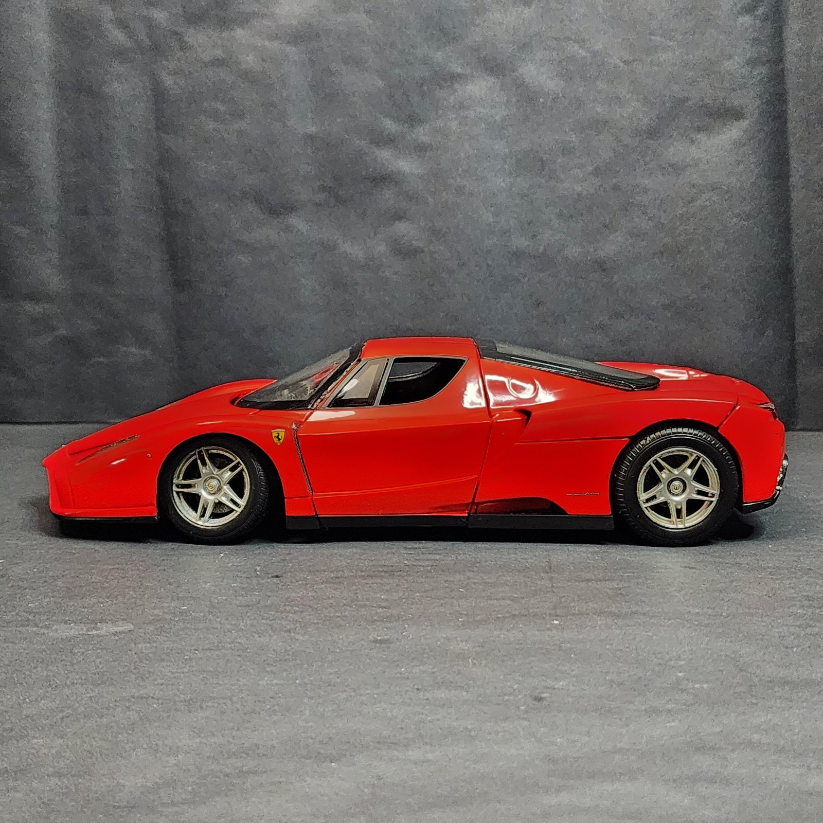 Rare Mattel Retro 2002 Y2K Hot Wheels Ferrari Enzo 1:18 Red Car Vtg Diecast V12