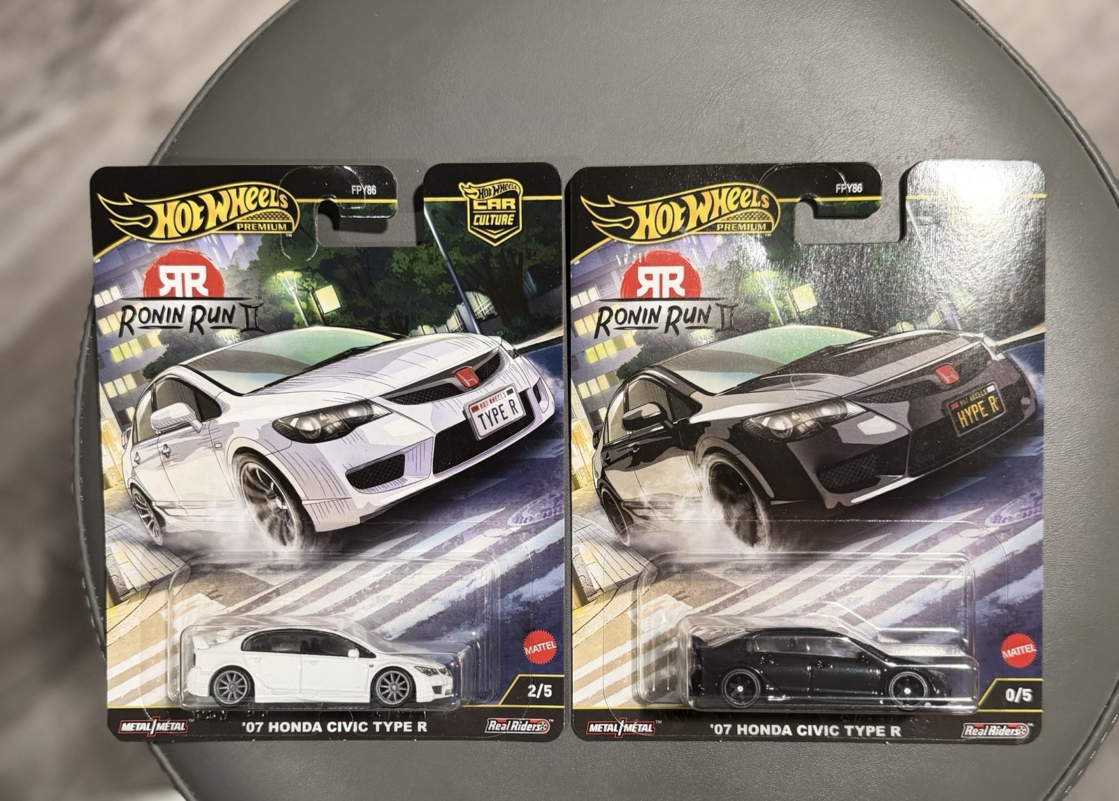 Hot Wheels Ronin Run II – 07 Honda Civic Type R CHASE 0/5 Black & White Lot of 2