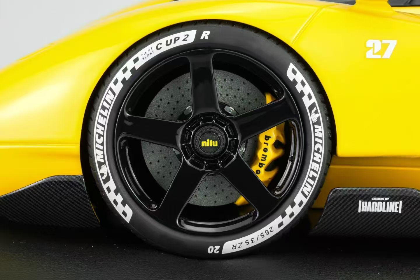 Motorhelix 1:18 Nilu 27 Hypercar Limited Edition Resin Car Model