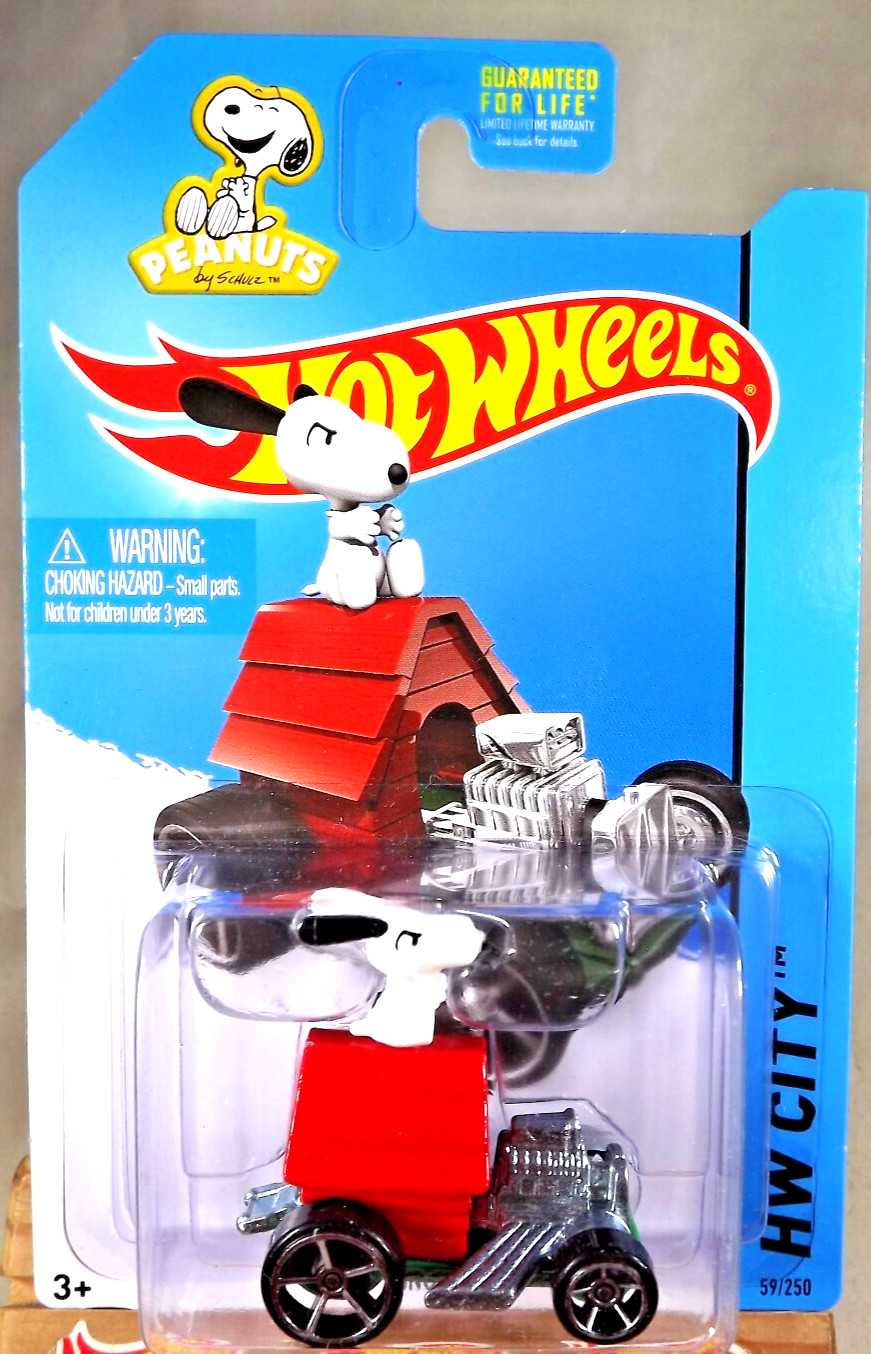 2015 Hot Wheels #59 HW City-Tooned / Peanuts SNOOPY Red w/Chrome OH5 Spoke Wheel