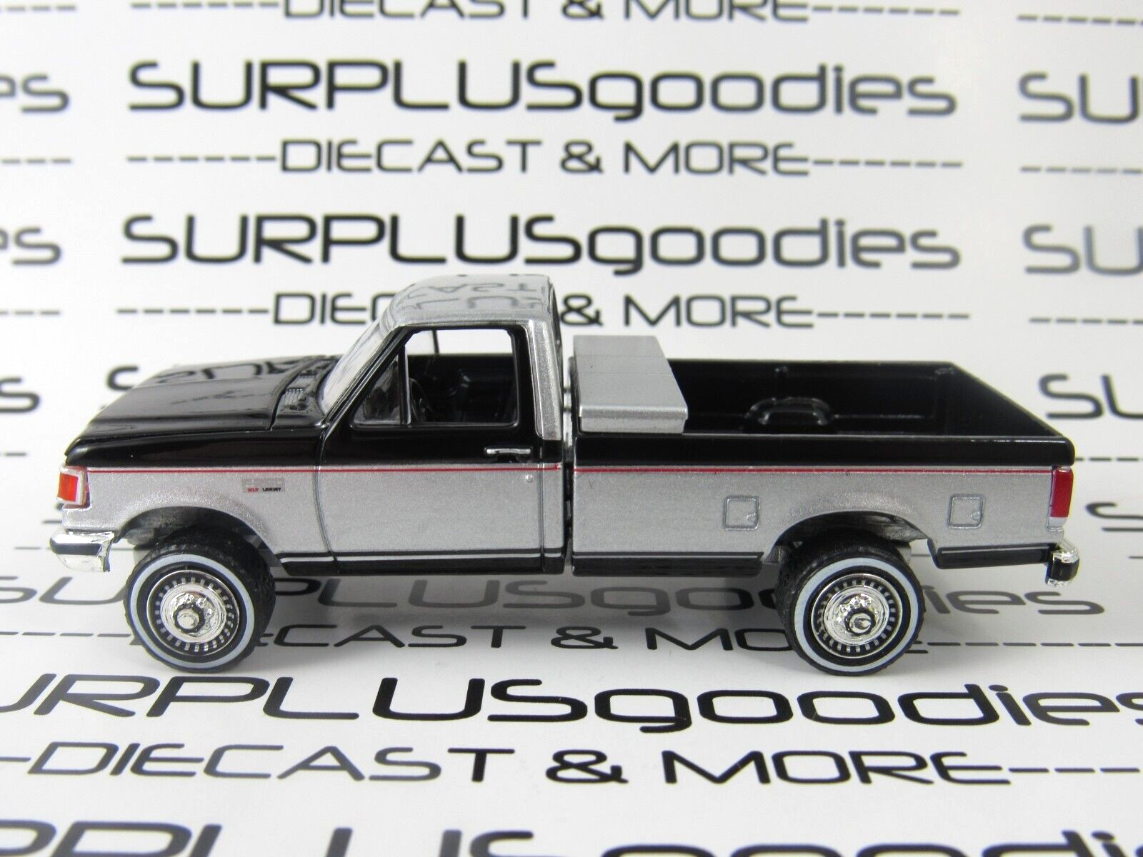 2024 Greenlight LOOSE Black & Silver 1990 FORD F250 F-250 Farm Work Pickup Truck