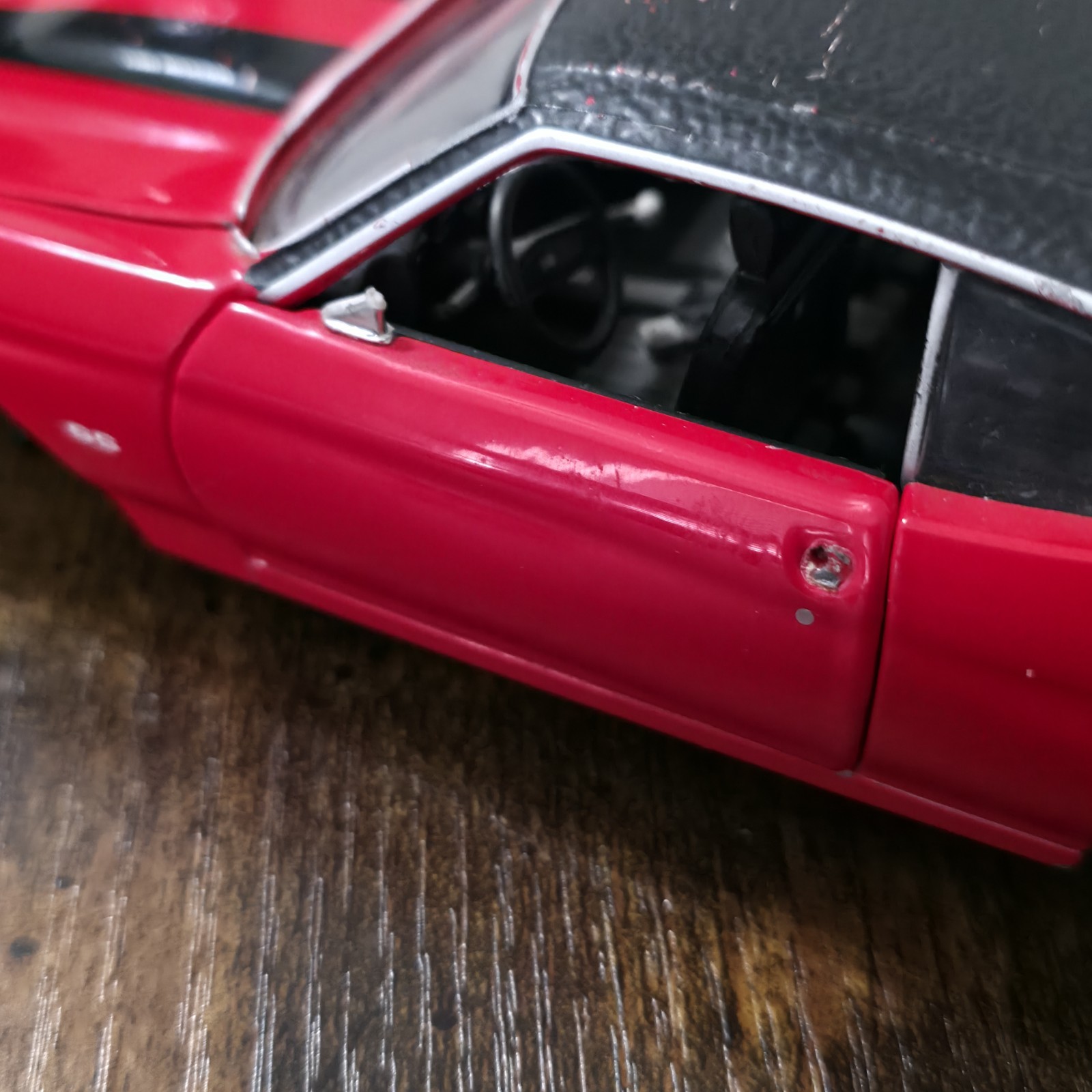 Crown Premiums 1970 Chevelle SS 454 Red/Black 1:24 Diecast Bank GM – Read Descri