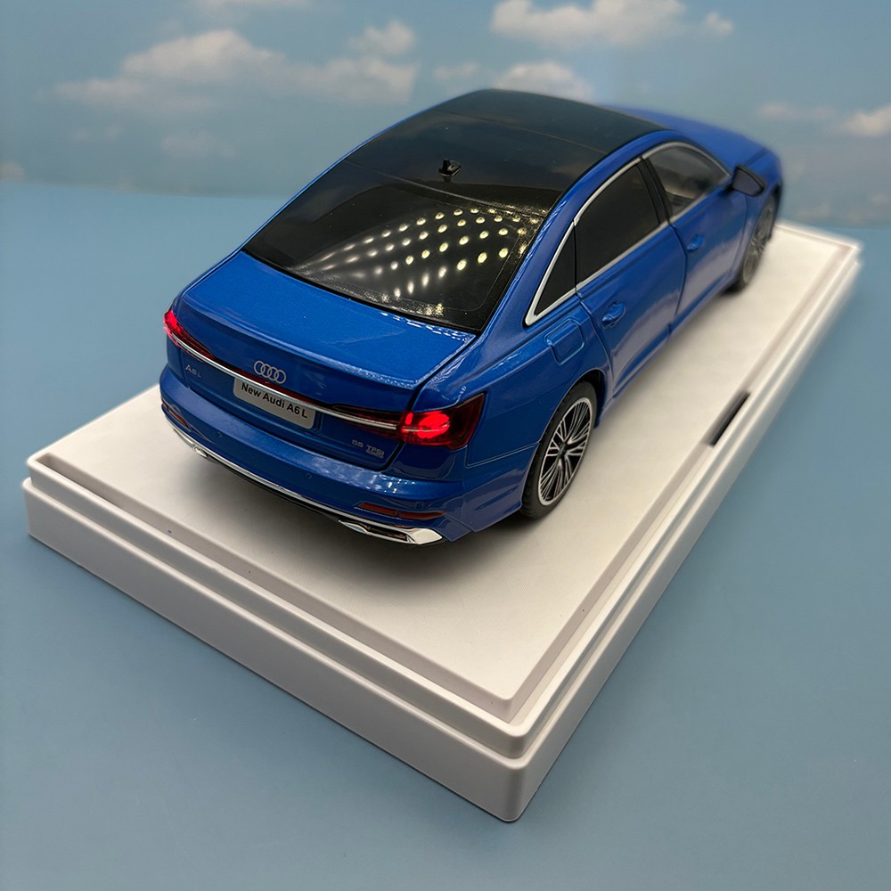 2018-2025 Audi A6 L Sedan – 1:24 Diecast Model – Officially Licensed – Blue
